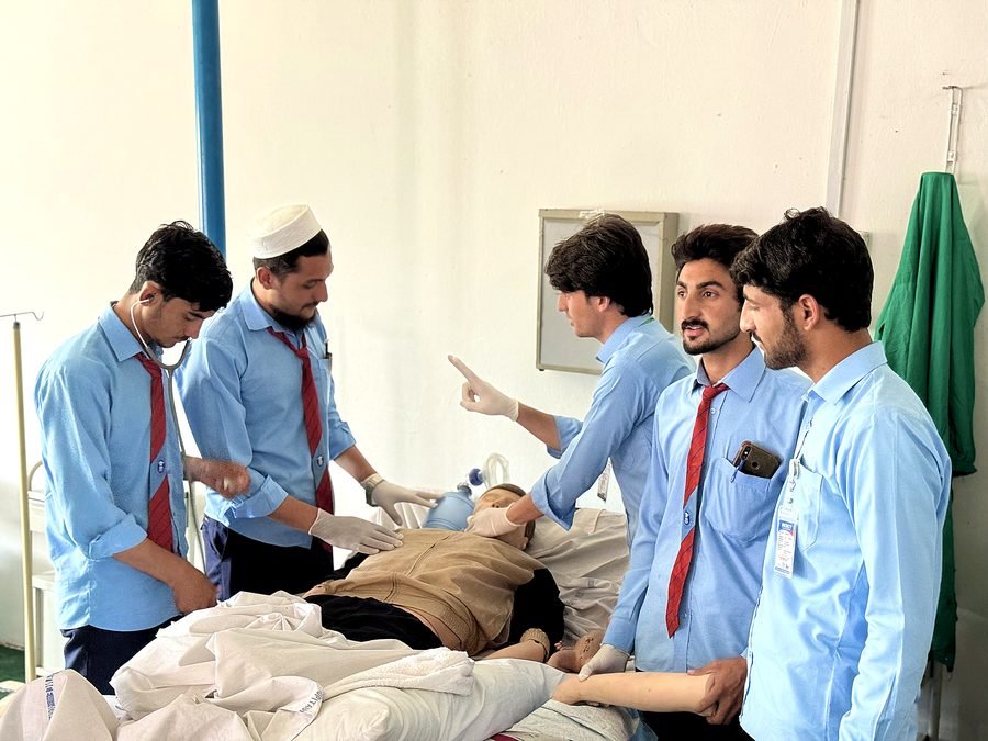Skills lab CPR training